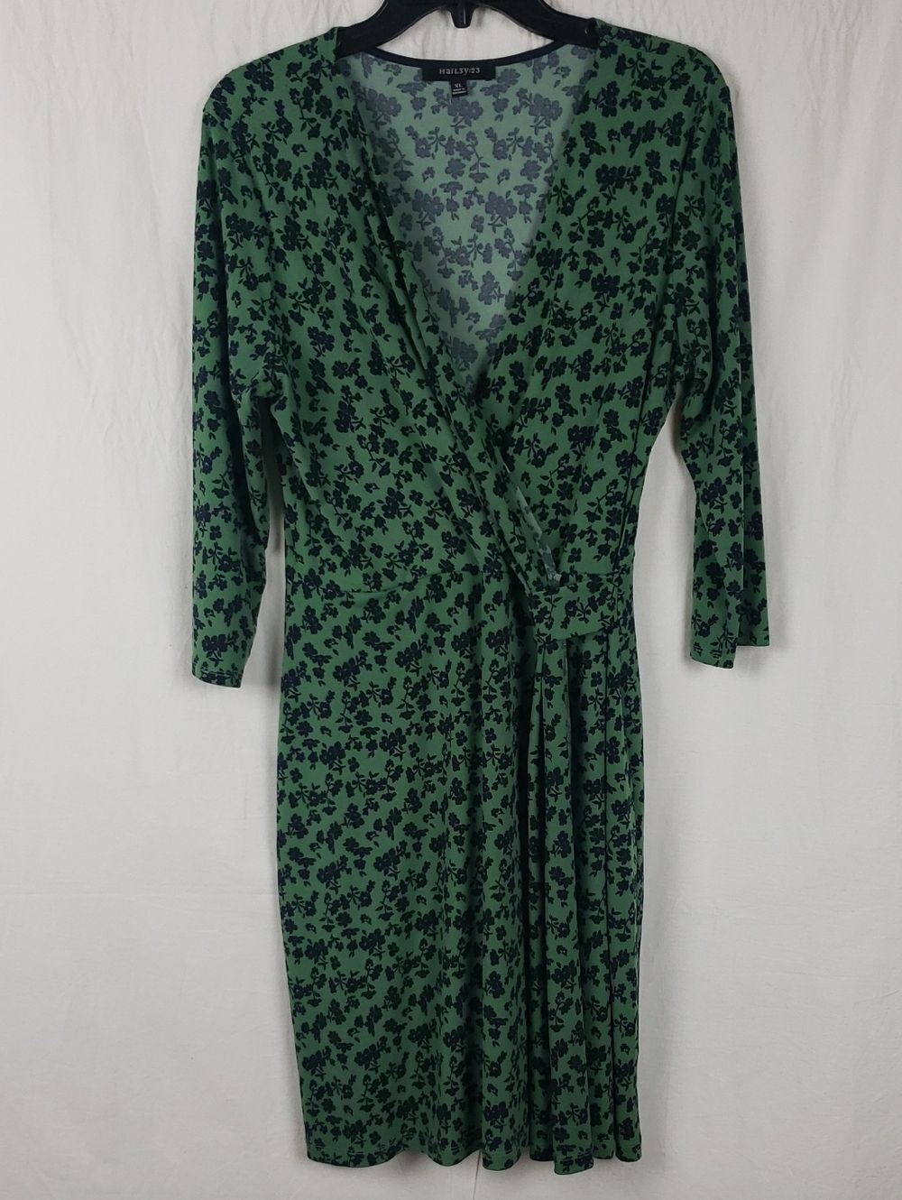 Hail3y:23 XL Green & Black Floral Wrap Dress